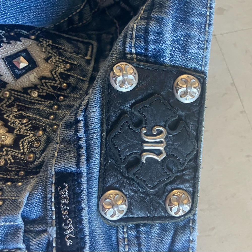 Size32 - Picture 8 of 8